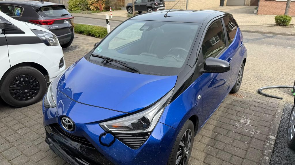 Toyota Aygo (X) 36.140 km 10.500 &euro; Gangelt-Brüxgen 52538