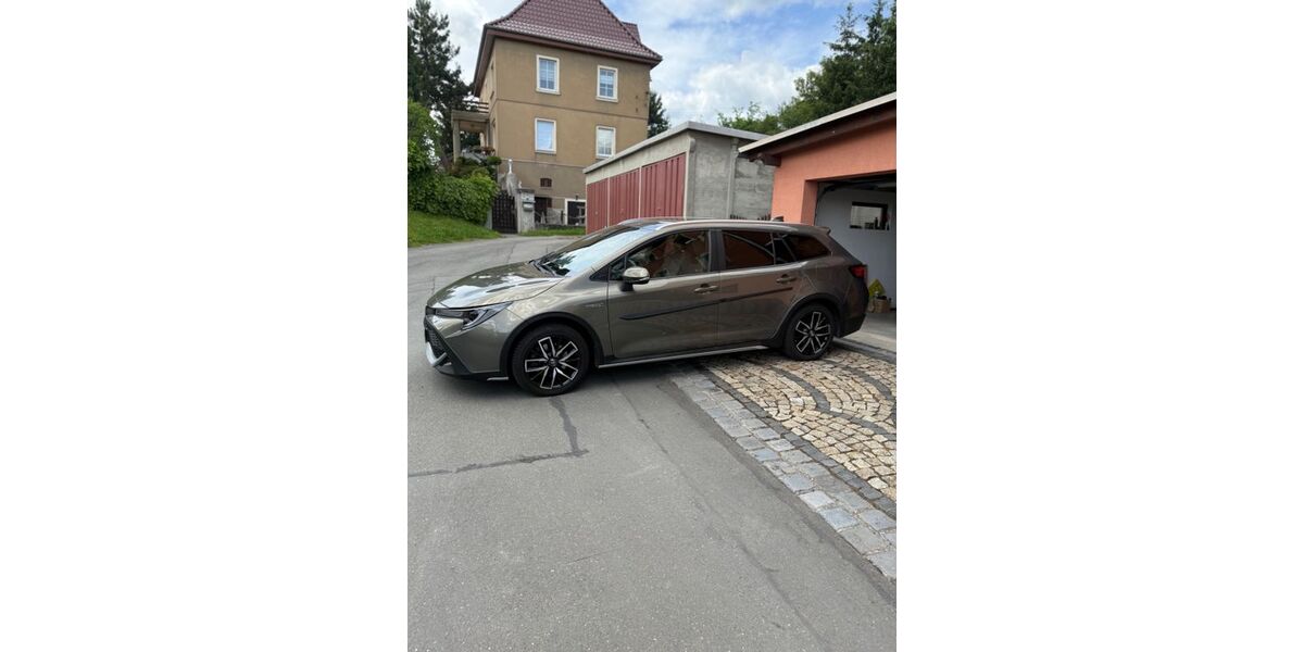 Toyota Corolla 54.270 km 21.900 &euro; Pößneck 07381