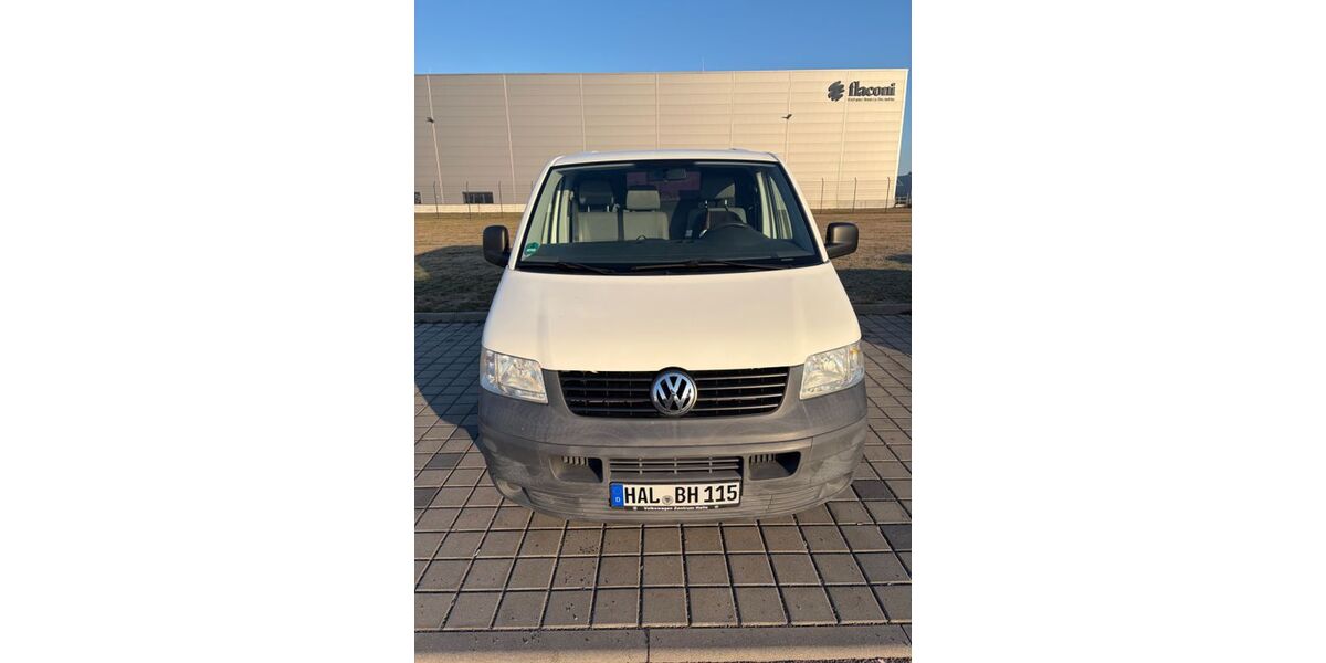 VW T5 Transporter 193.000 km 4.990 &euro; Halle 06110