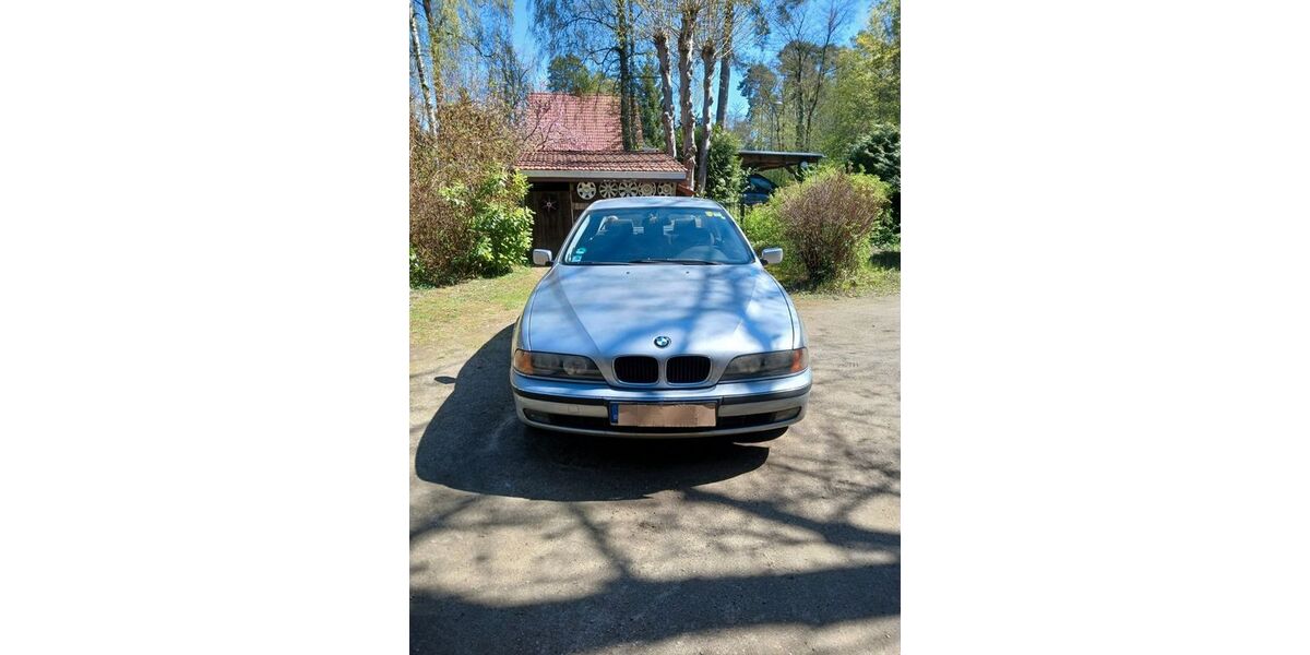 BMW 520 221.479 km 2.200 &euro; Schöneiche bei Berlin 15566
