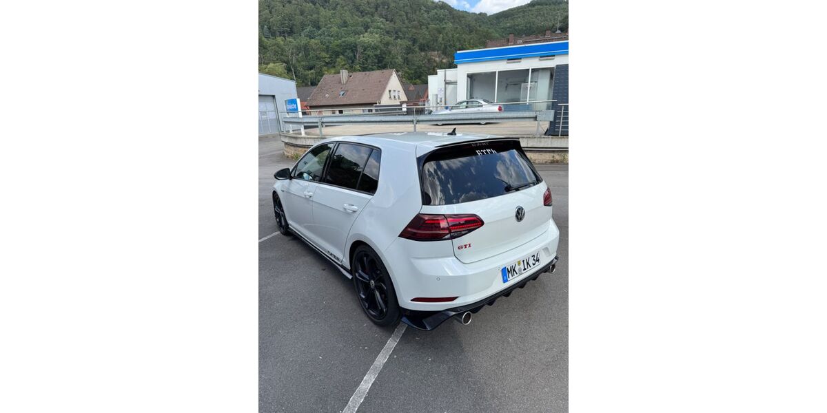 VW Golf 100.679 km 24.000 &euro; Iserlohn 58642