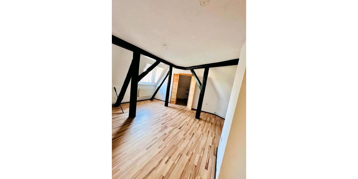 Dachgeschoßwohnung Schöningen - 3 Zimmer, 75 m&sup2;, 550&euro; | Angebot:26631092