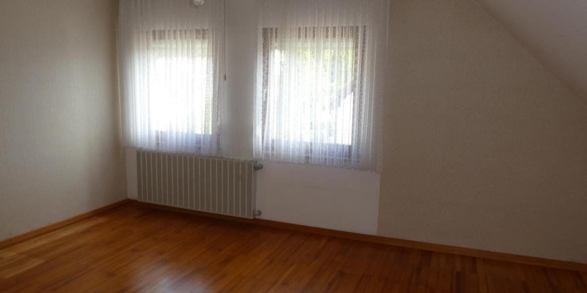 Achtung junge Familie - Freistehendes Wohnhaus mit 2 Garagen und großen Terrassen in Fell - Einfamilienhaus Fell | Angebot:27076370