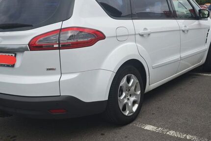 Ford S-Max 292.000 km 3.550 &euro; Borgsdorf 16556
