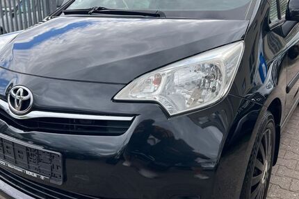 Toyota Verso-S 130.000 km 5.690 € Berlin 13581