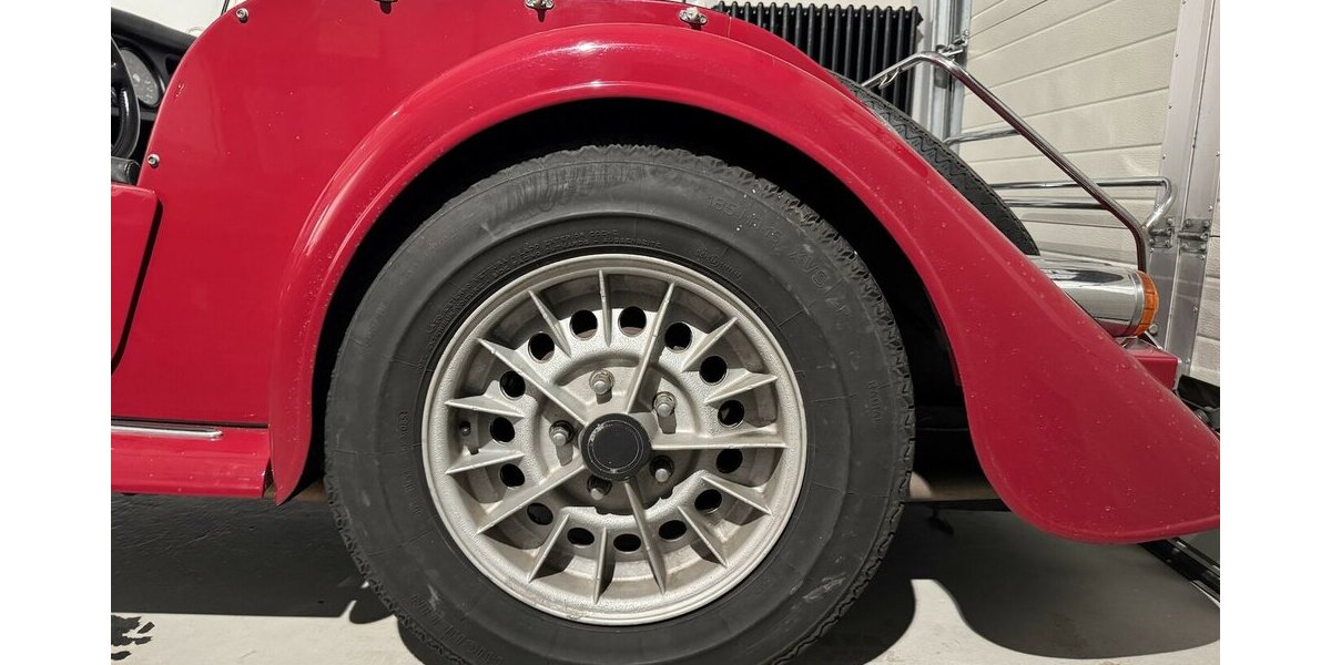 Morgan Plus 8 Früher Achter mit zauberhafter Patina 78.000 km 39.999 &euro; Hamburg 22339