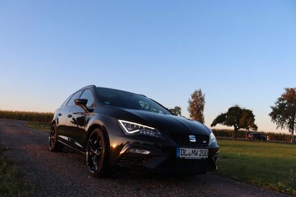 Seat Leon 97.685 km 22.999 € Kriebstein 09648