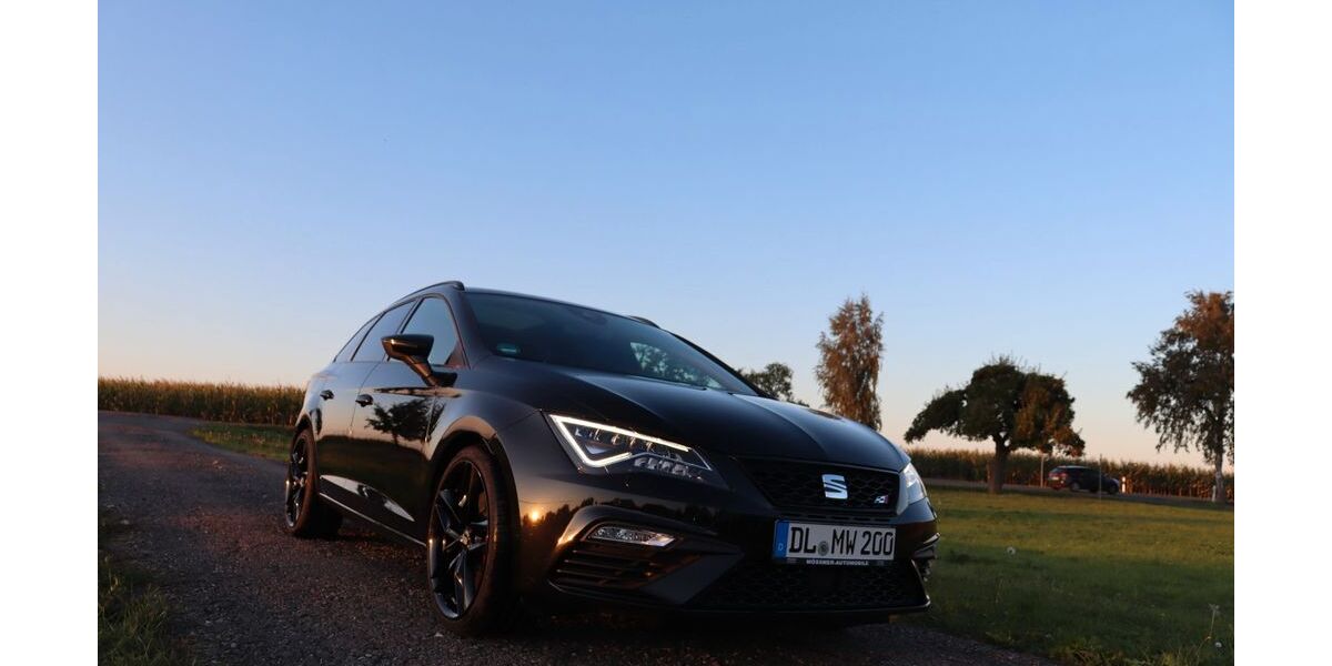 Seat Leon 97.685 km 22.999 € Kriebstein 09648