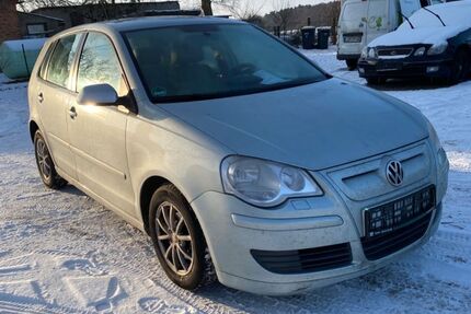 VW Polo 269.000 km 1.350 &euro; Bandenitz 19230