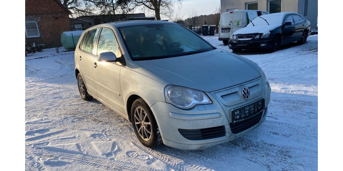 VW Polo 269.000 km 1.350 &euro; Bandenitz 19230