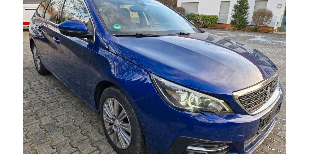 Peugeot 308 202.584 km 6.599 &euro; Dresden 01097