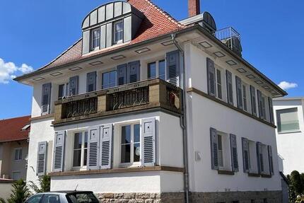 Helle 2-Zimmer-DG-Wohnung in zentrumsnaher Altstadtvilla 2 zimmer