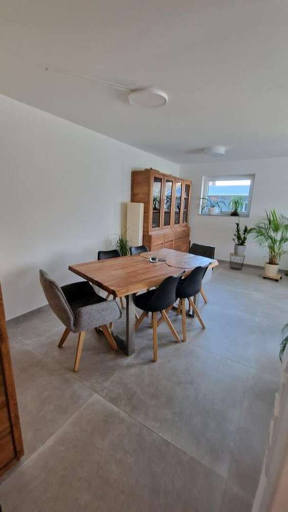 Haus zum Mieten in Kevelaer 1.640 € 141 m²