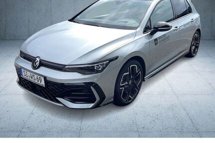 VW Golf 7.400 km 35.880 € Siegen 57076