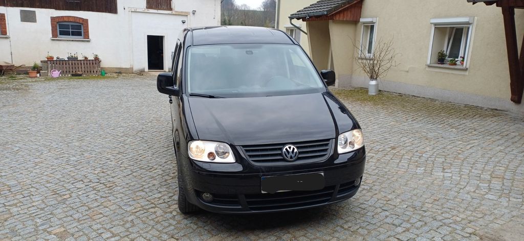 VW Caddy Maxi 150.000 km 9.000 &euro; Dürrhennersdorf 02708