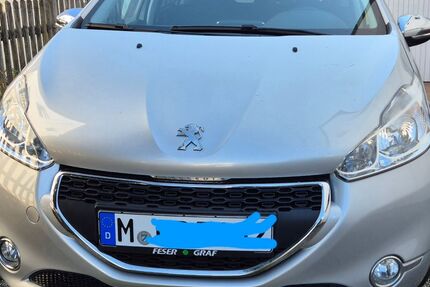 Peugeot 208 98.000 km 4.750 &euro; München 80689