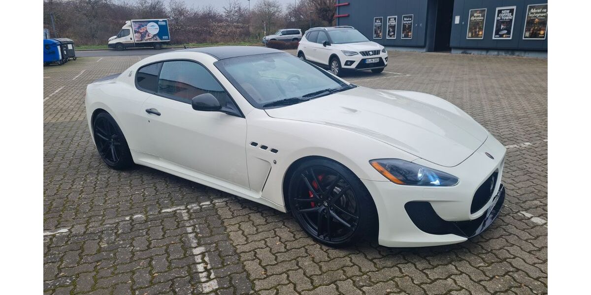 Maserati Granturismo 88.000 km 47.500 &euro; Peine 31226