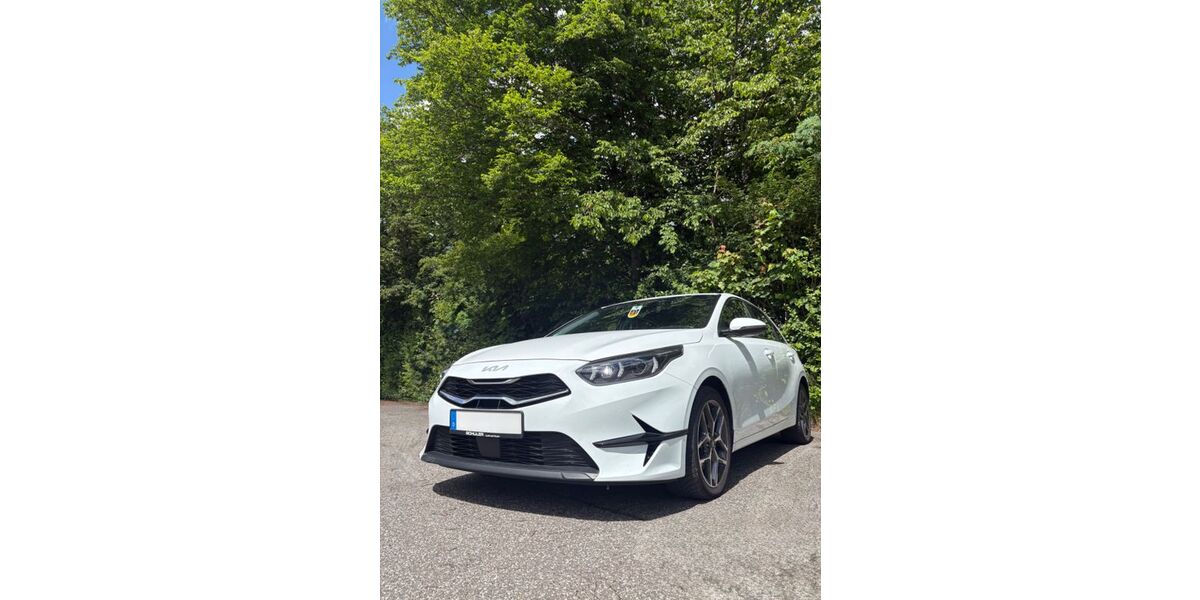 Kia ceed / Ceed 48.000 km 20.100 &euro; Kreuztal 57223