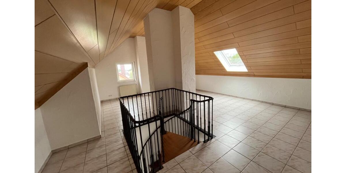 Etagenwohnung Püttlingen - 4 Zimmer, 98 m&sup2;, 640&euro; | Angebot:26492976