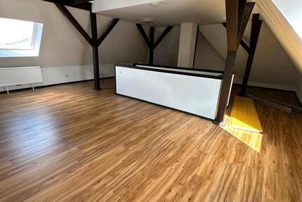 Haus Winterlingen - 4 Zimmer, 130 m&sup2;, 1.300&euro; | Angebot:26055127