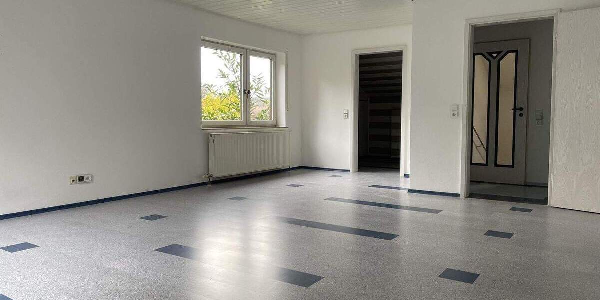 Etagenwohnung Oberderdingen Flehingen - 3 Zimmer, 120 m&sup2;, 1.100&euro; | Angebot:24780814
