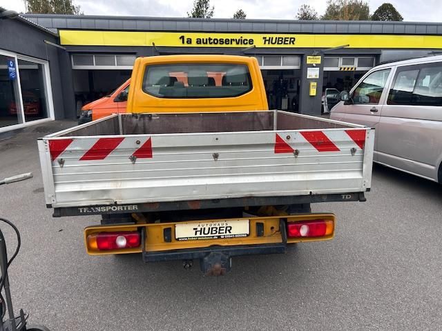 VW T5 Transporter 216.100 km 9.399 &euro; Bad Kötzting 93444