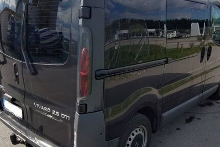 Opel Vivaro 243.994 km 3.890 &euro; Münsingen 72525