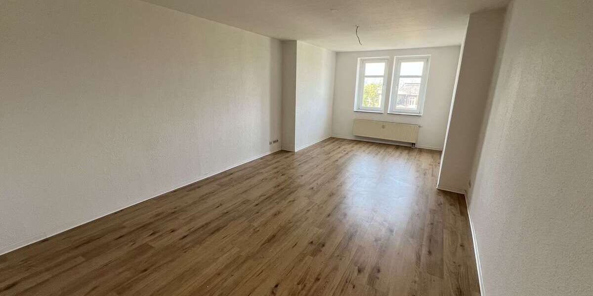 Etagenwohnung Gera Ostviertel - 4 Zimmer, 114 m&sup2;, 742&euro; | Angebot:25638203
