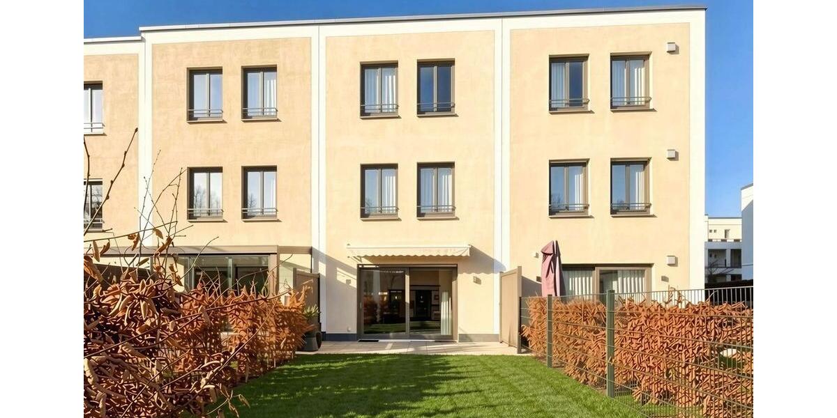 Reihenhaus Regensburg Brandlberg - 4.5 Zimmer, 120 m&sup2;, 1.800&euro; | Angebot:25406123