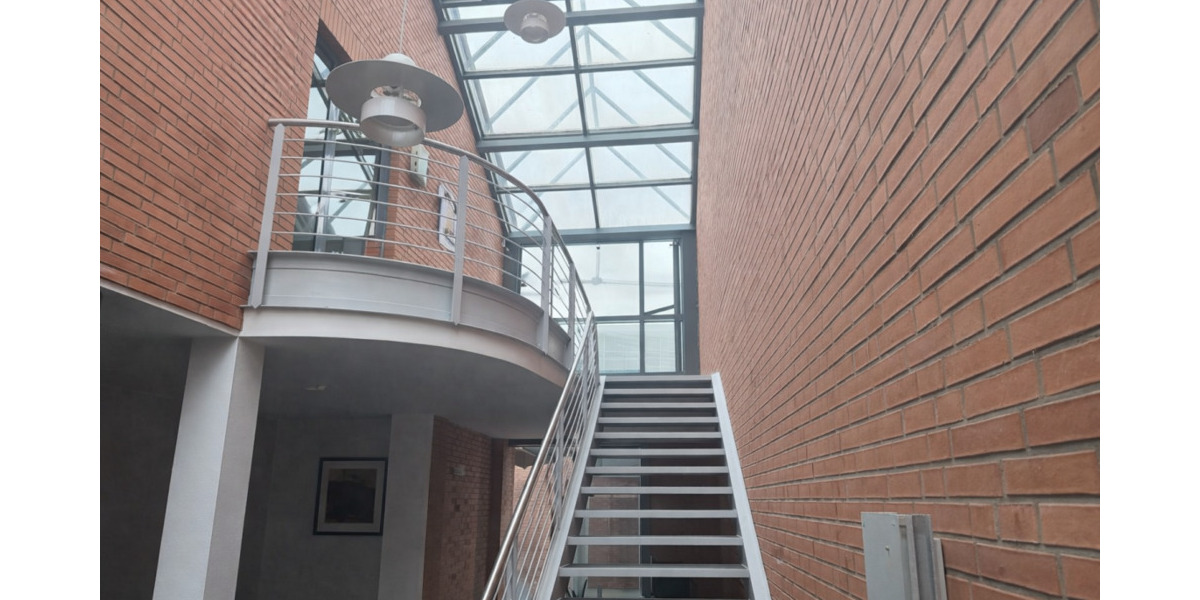 Gewerbeobjekt Ahrensburg - 9 Zimmer, 350 m&sup2;, 1.260.000&euro; | Angebot:25779529