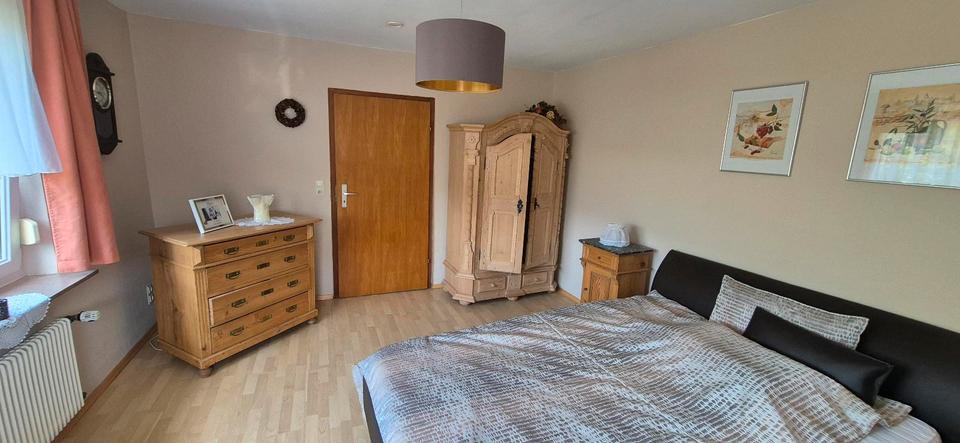 Einfamilienhaus Horb am Neckar - 13 Zimmer, 235 m&sup2;, 420.000&euro; | Angebot:26977516
