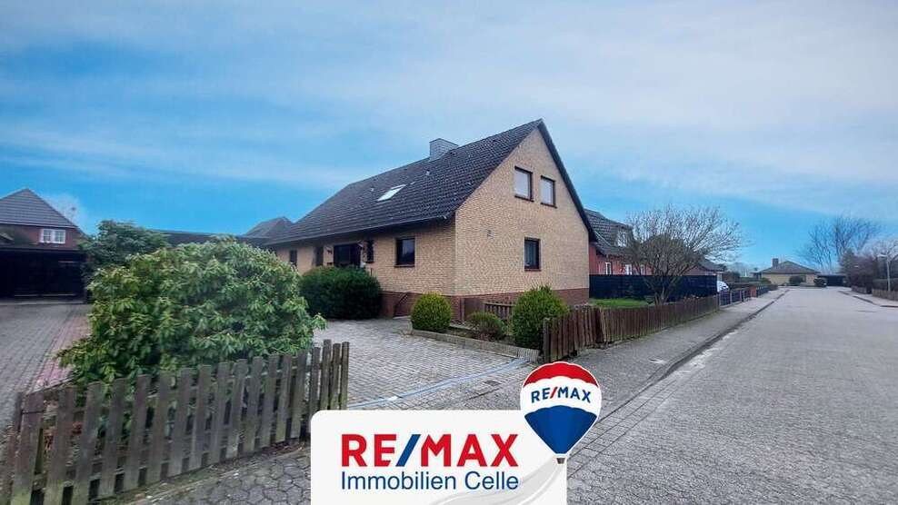 Haus zum Kaufen in Bergen 375.000 € 210 m²