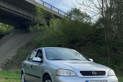 Opel Astra 120.000 km 3.200 € Deensen 37626