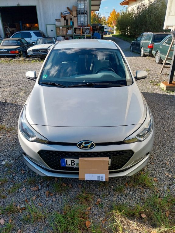 Hyundai i20 105.000 km 7.800 € markgröningen 71706
