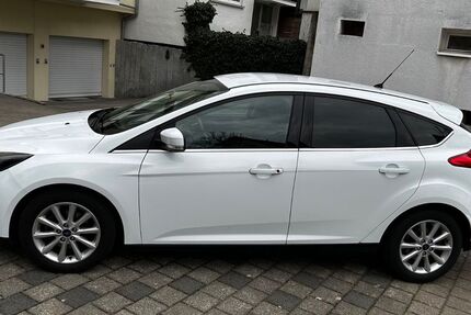 Ford Focus 112.000 km 6.800 &euro; Gerlingen 70839