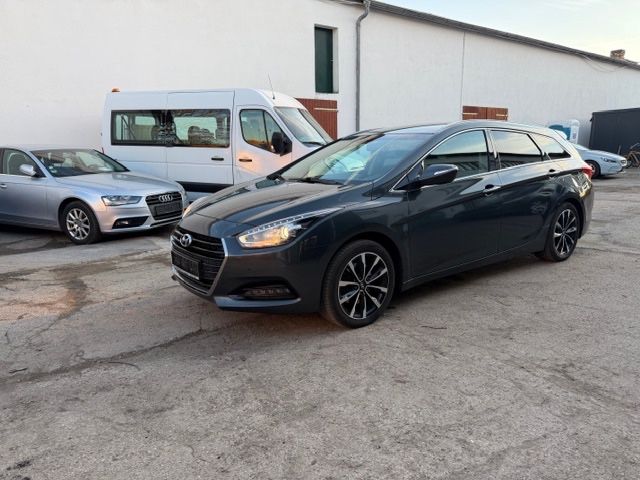 Hyundai i40 276.000 km 4.999 &euro; Halle 06118