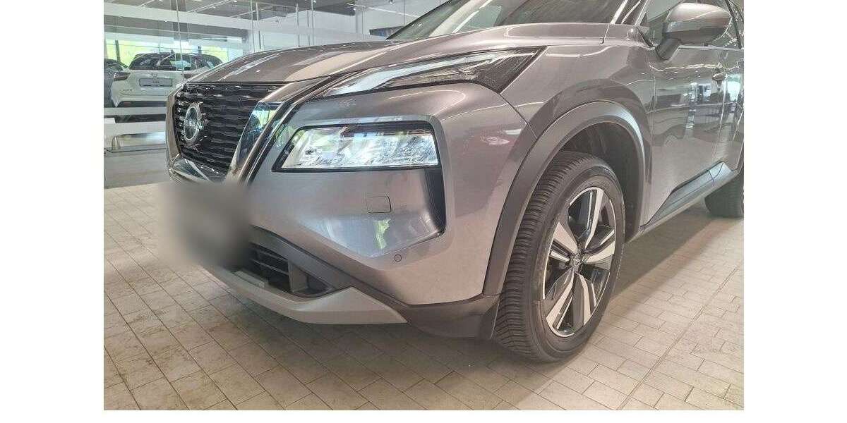 Nissan X-Trail 32.909 km 28.490 &euro; Helgoland 27498