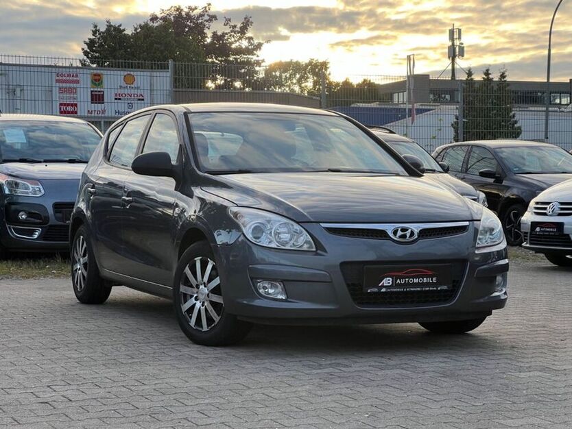 i30