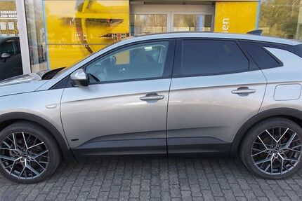 Opel Grandland (X) 46.538 km 21.990 &euro; Brunsbüttel 25541
