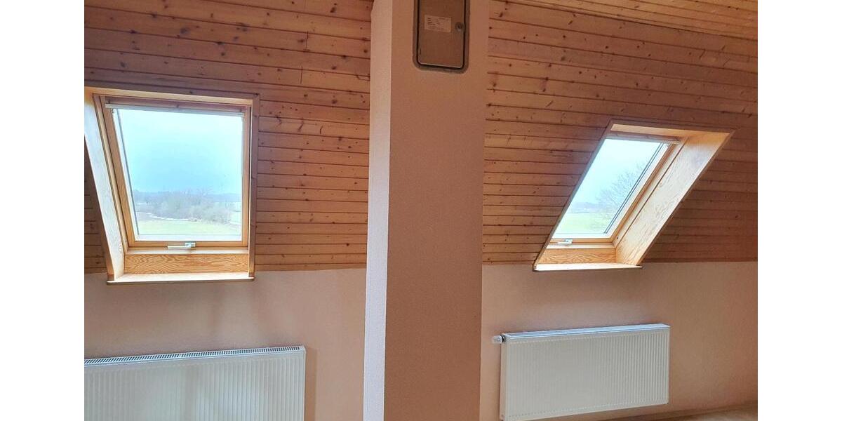 Etagenwohnung Hamberge - 3 Zimmer, 95 m&sup2;, 950&euro; | Angebot:25207815