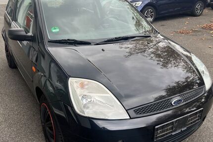 Ford Fiesta 110.000 km 1.699 € Recklinghausen 45663