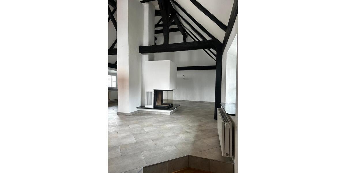 Einfamilienhaus Reichshof - 1 Zimmer, 95 m&sup2;, 1.350&euro; | Angebot:26224839