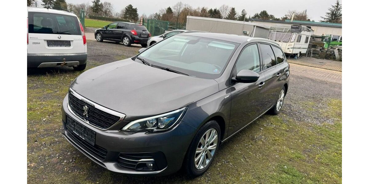 Peugeot 308 85.823 km 4.999 &euro; Euskirchen 53879