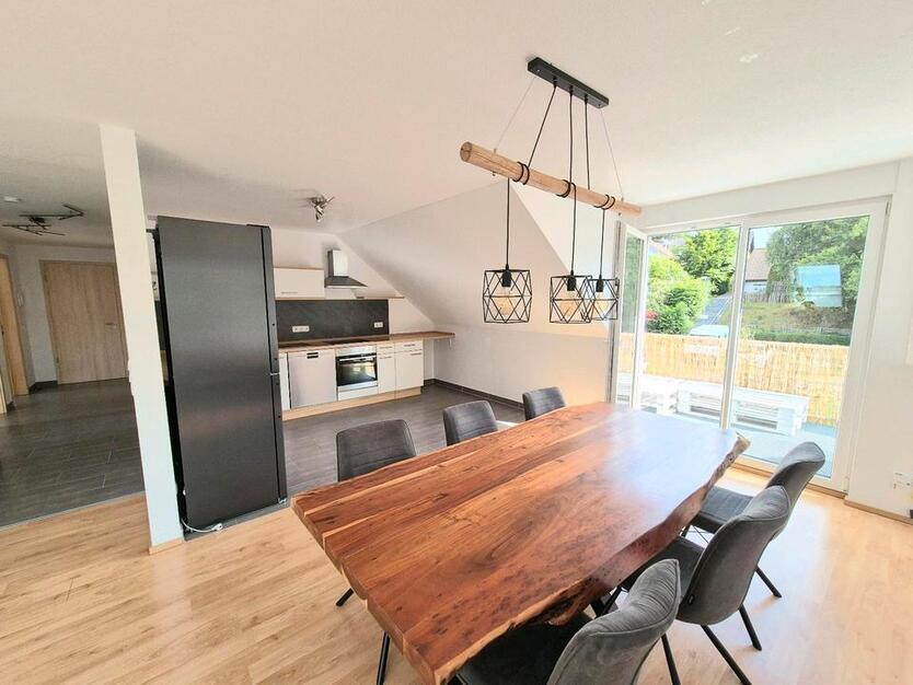 Moderne 3 Zimmer Wohnung mit Balkon in Kall