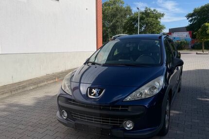 Peugeot 207 261.721 km 999 &euro; Berlin 12107