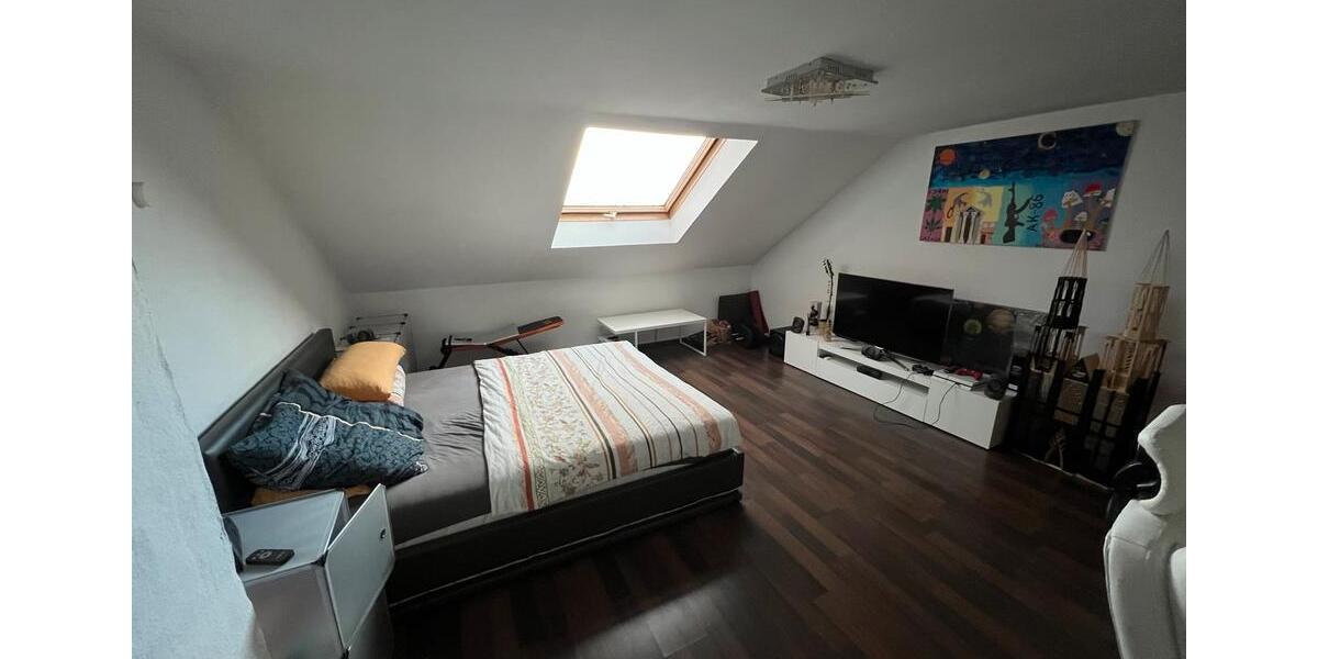 Dachgeschoßwohnung Kassel Südstadt - 40 Zimmer, 40 m&sup2;, 407&euro; | Angebot:25455926