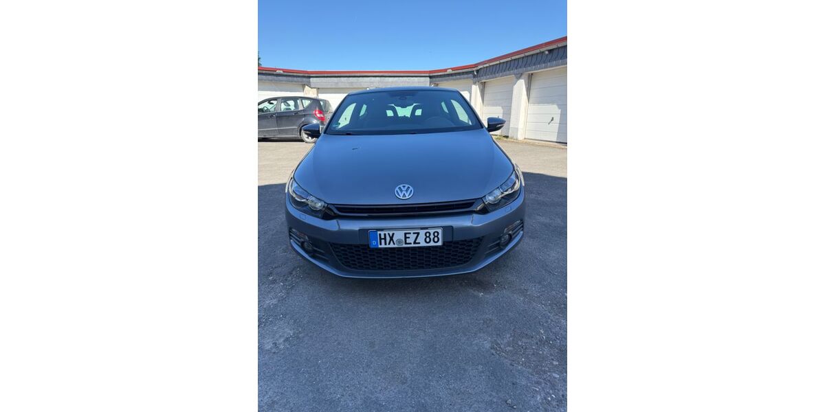 VW Scirocco 142.255 km 7.990 &euro; Brakel 33034