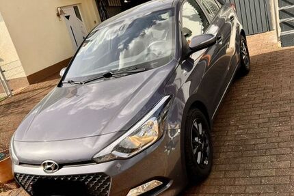 Hyundai i20 34.000 km 10.000 &euro; Püttlingen 66346