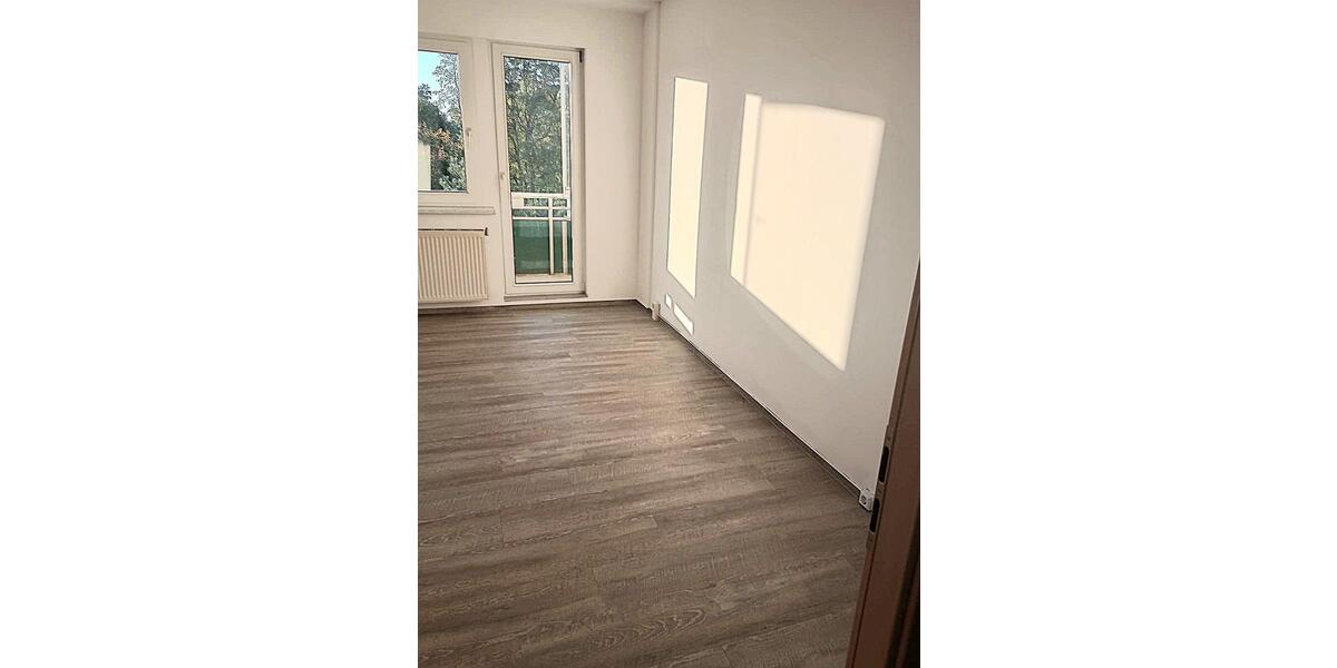Etagenwohnung Burg Stargard - 2 Zimmer, 45 m&sup2;, 290&euro; | Angebot:26548647