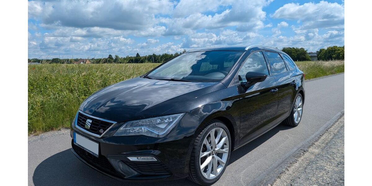 Seat Leon 98.300 km 12.990 &euro; Braunschweig 38114